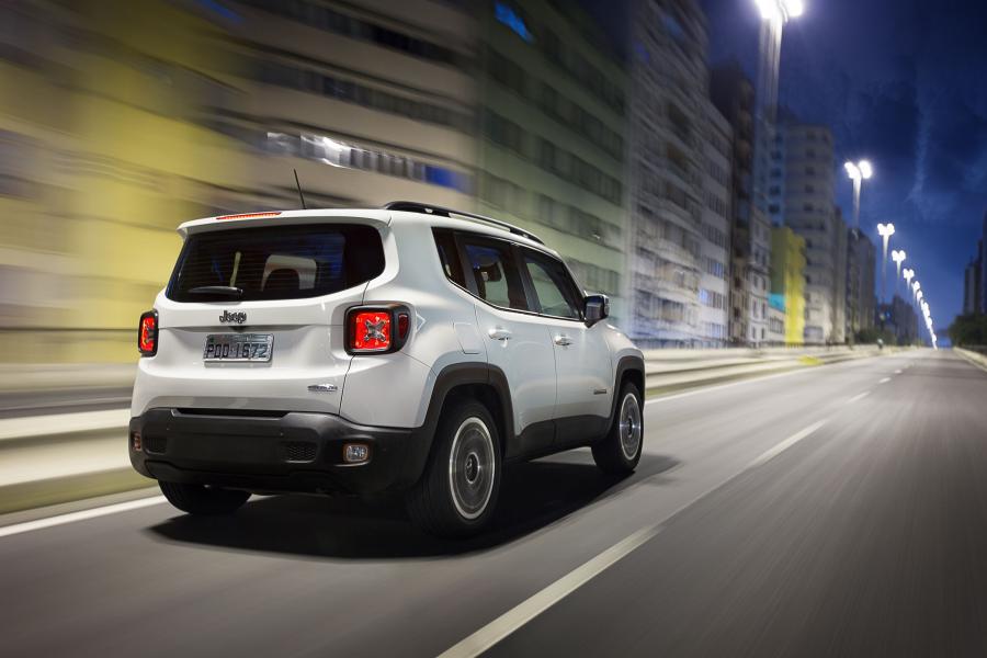  Jeep Renegade Longitude 2015 года  (BR) (фото 19 из 29)
